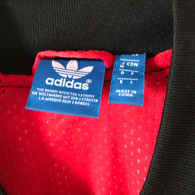 adidas(アディダス)のアディダス オリジナルス パイソン柄 ブルゾン/ボンバージャケット レディースのジャケット/アウター(ブルゾン)の商品写真