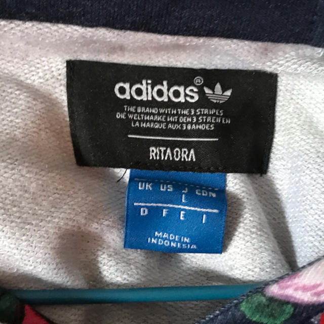 adidas RITAORA 総柄 ボタニカル パーカー トレフォイル