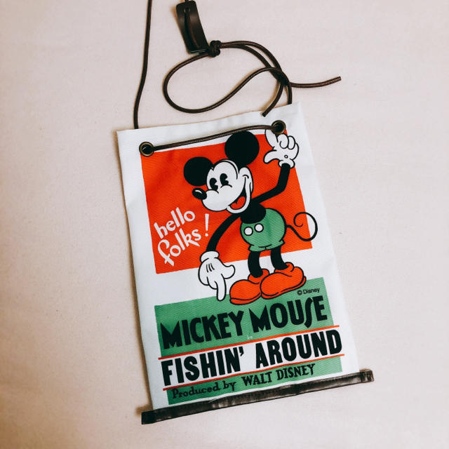 Disney(ディズニー)のミッキーレトロポスターバック レディースのバッグ(ショルダーバッグ)の商品写真