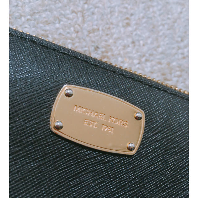 Michael Kors(マイケルコース)のMICHAEL KORS 財布👛 レディースのファッション小物(財布)の商品写真