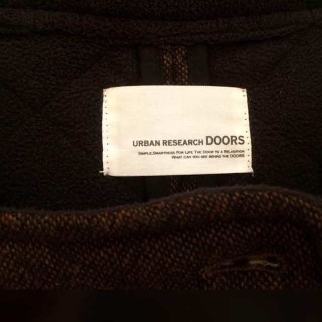 URBAN RESEARCH(アーバンリサーチ)のアーバンリサーチ ドアーズ キルティング ツィード 茶色 コート ヘリンボーン レディースのジャケット/アウター(ロングコート)の商品写真