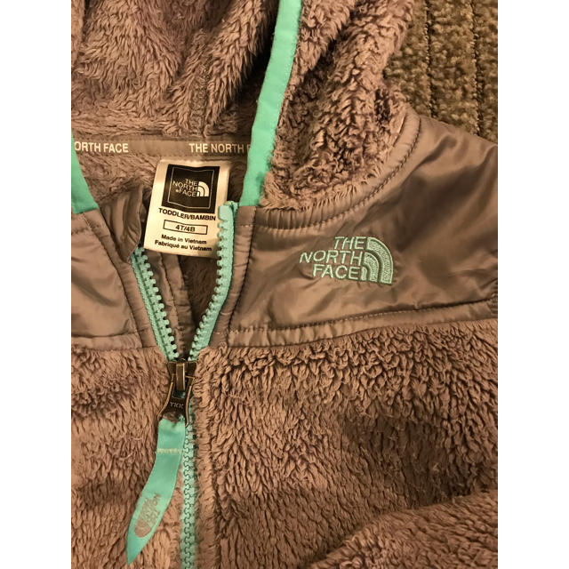 THE NORTH FACE(ザノースフェイス)のノースフェイス 4T フリースボアジャケット キッズ 100 110  キッズ/ベビー/マタニティのキッズ服女の子用(90cm~)(ジャケット/上着)の商品写真