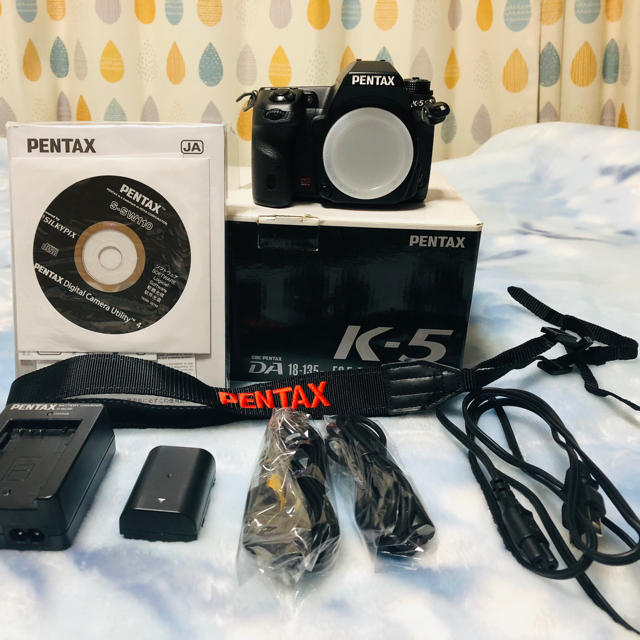 一眼レフカメラ PENTAX K-5 ボディ スマホ/家電/カメラのカメラ(デジタル一眼)の商品写真