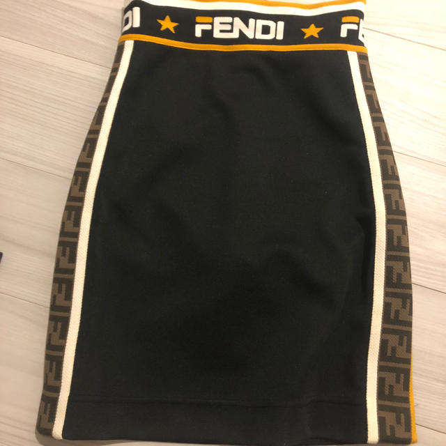 FENDI(フェンディ)のFILA×FENDI レディースのスカート(ミニスカート)の商品写真