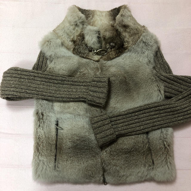 BRUNELLO CUCINELLI(ブルネロクチネリ)のブルネロクチネリ ファージャケット カーディガン サイズ42 美品 レディースのトップス(カーディガン)の商品写真