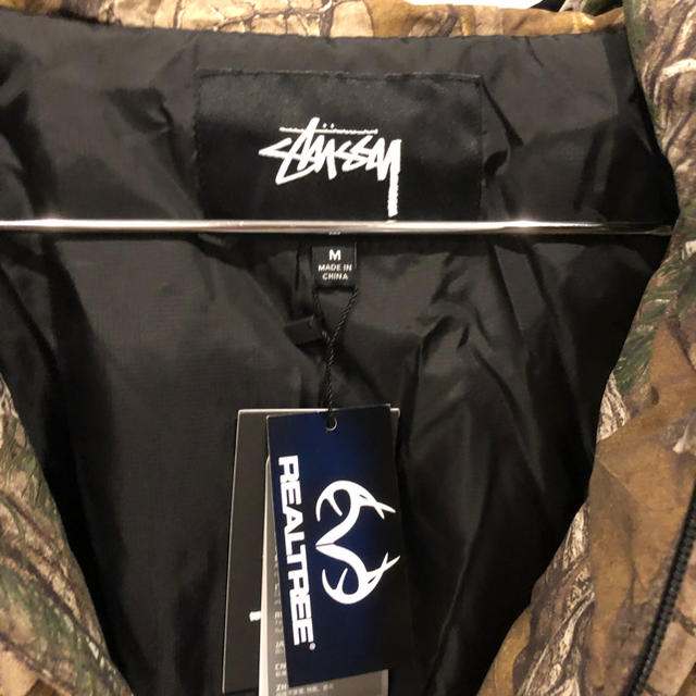 STUSSY(ステューシー)のSTUSSY メンズのジャケット/アウター(ダウンジャケット)の商品写真