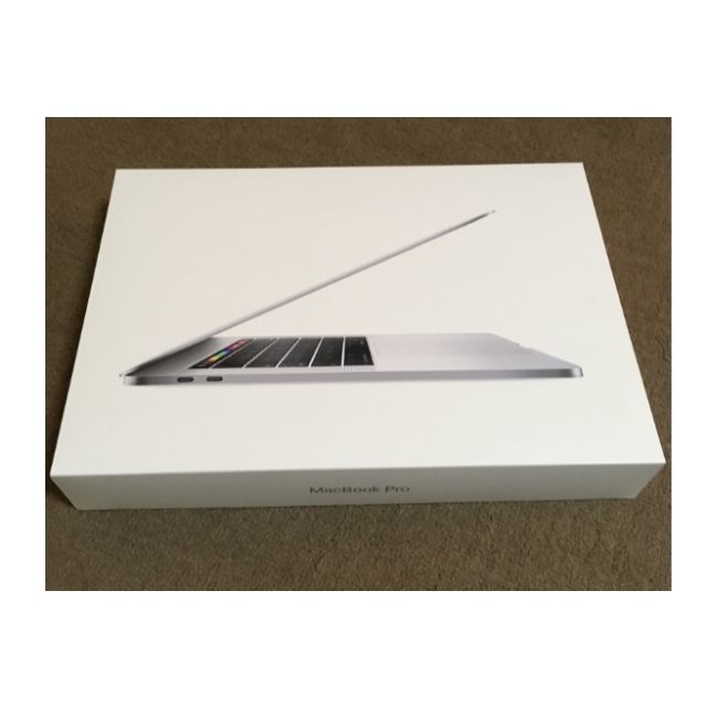 新品 未使用品 2018 MacBook Pro 15インチ MR972J/A