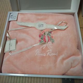 ニナリッチ(NINA RICCI)のコットンボアシーツ＆キティちゃん刺繍がま口財布(シーツ/カバー)