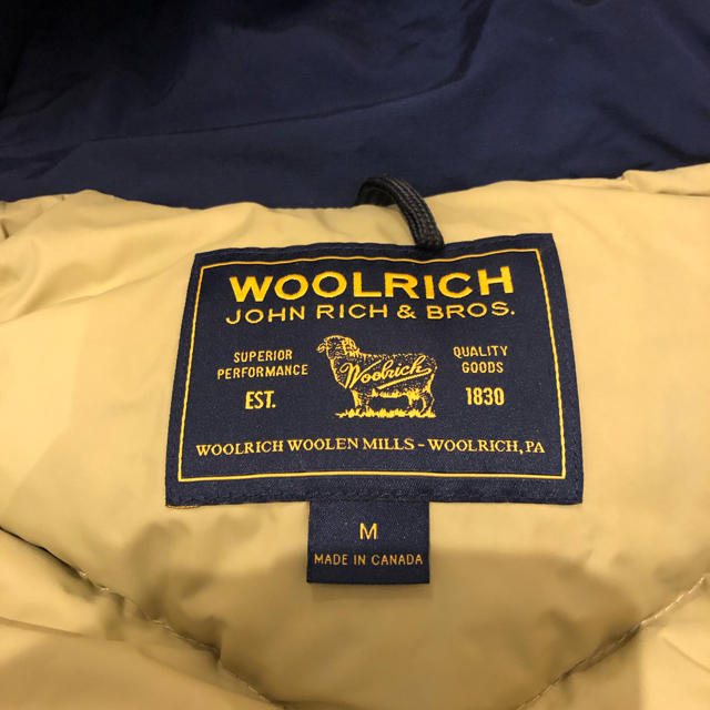 WOOLRICH(ウールリッチ)のkatsu様専用‼️ウールリッチ アークテックパーカー M ネイビー メンズのジャケット/アウター(ダウンジャケット)の商品写真