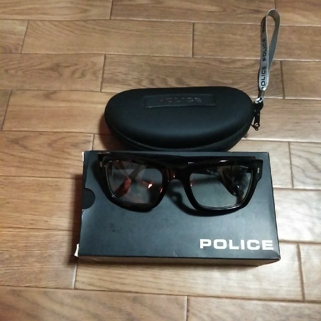 POLICE(ポリス)の未使用 POLICE伊達メガネ メンズのファッション小物(サングラス/メガネ)の商品写真