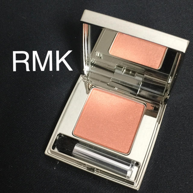 RMK(アールエムケー)の〈新品〉RMK ベージュ系 アイシャドウ コスメ/美容のベースメイク/化粧品(アイシャドウ)の商品写真