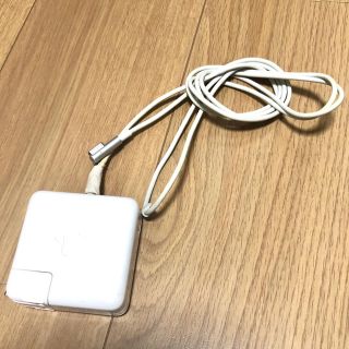 マック(Mac (Apple))のジャンク！MacBook Pro 充電器 Magsafe(PC周辺機器)