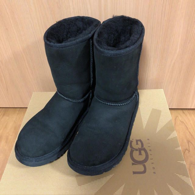 UGG K CLASSIC  23㎝