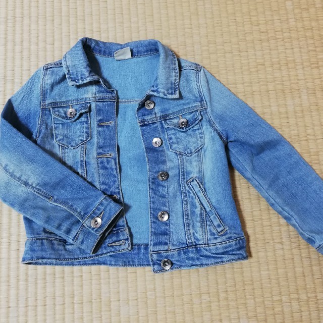 ZARA KIDS(ザラキッズ)の専用★デニムジャケット ダメージ加工 Gジャン 116cm キッズ/ベビー/マタニティのキッズ服女の子用(90cm~)(ジャケット/上着)の商品写真