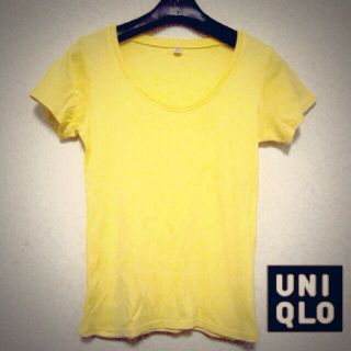 ユニクロ(UNIQLO)のUNIQLO＊イエローTシャツ(Tシャツ(半袖/袖なし))