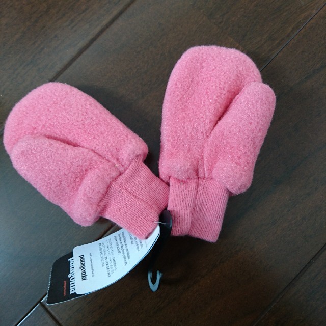 patagonia(パタゴニア)の新品 パタゴニア ベビー ピタ ミトン ピンク XS 手袋 MITTENS キッズ/ベビー/マタニティのこども用ファッション小物(手袋)の商品写真