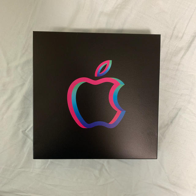 Apple(アップル)のApple Store 渋谷 リニューアルオープン ノベルティ Tシャツ エンタメ/ホビーのコレクション(ノベルティグッズ)の商品写真