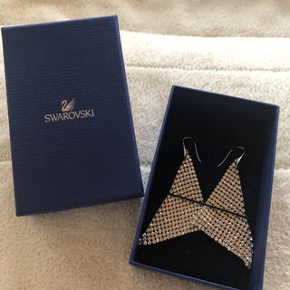 スワロフスキー(SWAROVSKI)のスワロフスキー SWAROVSKI Fit クリスタル メッシュ トライアングル(ピアス)