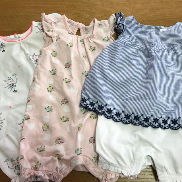 babyGAP(ベビーギャップ)のGAPベビー 女の子用まとめ売り7点 キッズ/ベビー/マタニティのベビー服(~85cm)(ロンパース)の商品写真