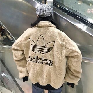 adidasボアジャケット