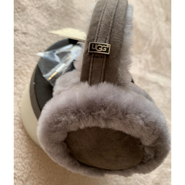 UGG(アグ)のuggイヤーマフラー  未使用  ヘッドホン付き レディースのファッション小物(イヤーマフ)の商品写真