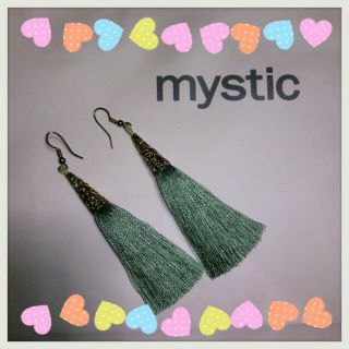 ミスティック(mystic)のフリンジピアス(ピアス)