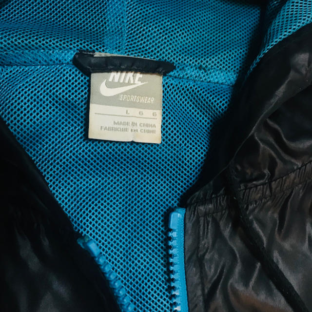 NIKE(ナイキ)のナイキNike ウインドブレーカー ジャージ 黒×青 ブラック×ブルー Lサイズ メンズのジャケット/アウター(ナイロンジャケット)の商品写真