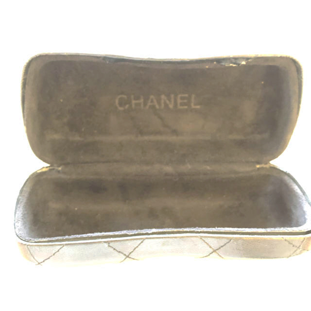 CHANEL(シャネル)の！専用！購入不可です！CHANEL サングラス ケース レディースのファッション小物(サングラス/メガネ)の商品写真