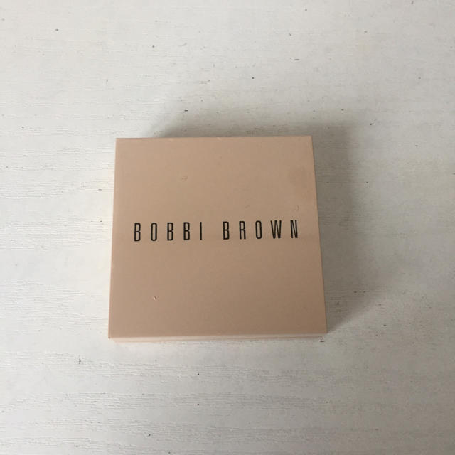 BOBBI BROWN(ボビイブラウン)のBOBBI BROWN  コスメ/美容のベースメイク/化粧品(フェイスパウダー)の商品写真