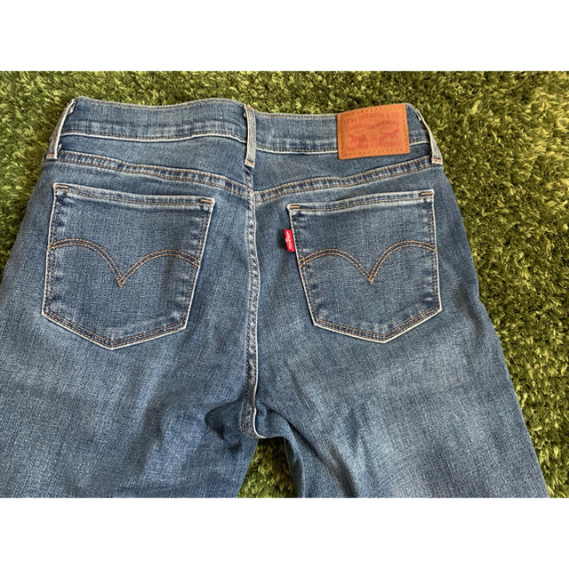 Levi's(リーバイス)のLevi's スキニー レディースのパンツ(スキニーパンツ)の商品写真