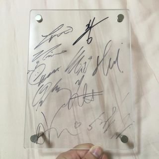 Pentagon サイン入りフォトフレームの通販 by a*。|ラクマ