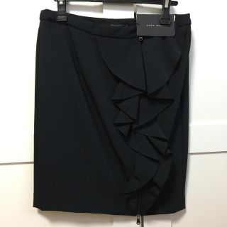 ザラ(ZARA)の【未使用】ZARA フリルスカート(ひざ丈スカート)