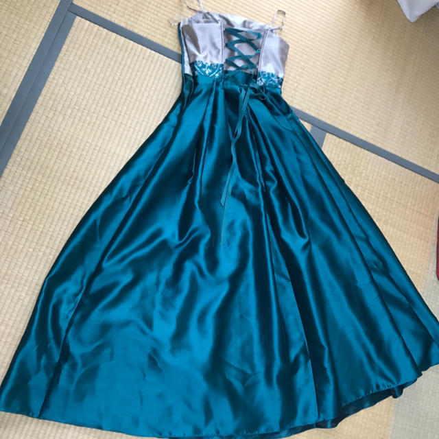 AIMER(エメ)のえりたら様 専用 エメ ロングドレス エメラルドグリーン レディースのフォーマル/ドレス(ロングドレス)の商品写真