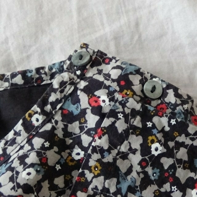 PETIT BATEAU(プチバトー)のプチバトー petit bateau 花柄ワンピース 4a  104cm 黒 キッズ/ベビー/マタニティのキッズ服女の子用(90cm~)(ワンピース)の商品写真