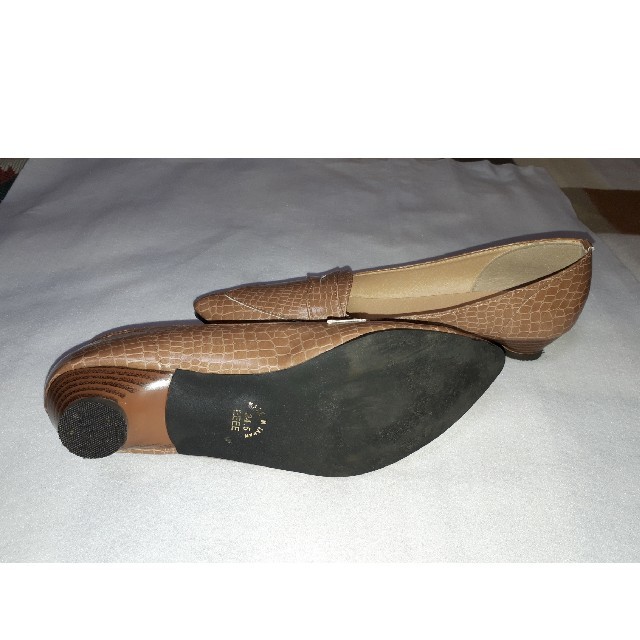 Riz raffinee(リズラフィーネ)の4Eワイド幅24.5cm　ローヒールパンプス レディースの靴/シューズ(ハイヒール/パンプス)の商品写真