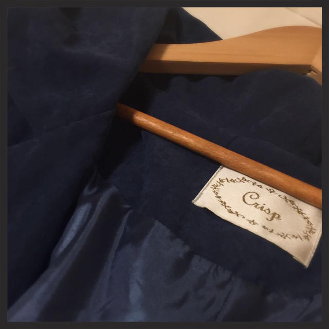 Crisp(クリスプ)の春用青薄手アウター レディースのジャケット/アウター(スプリングコート)の商品写真