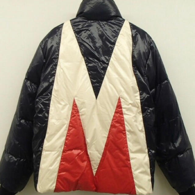 MONCLER(モンクレール)の正規品モンクレール リバーシブルダウン メンズのジャケット/アウター(ダウンジャケット)の商品写真