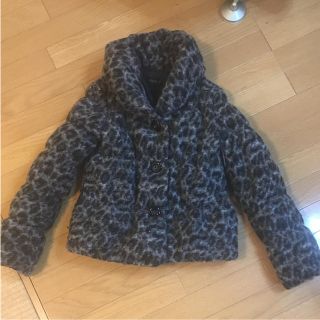 ビッキー(VICKY)の美品 プレミアムバイビッキー ヒョウ柄 ショートダウンコート(ダウンコート)