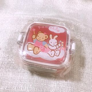 ファミリア(familiar)の【新品未使用(^^)v】familia★お弁当箱★デザートケース、フルーツケース(弁当用品)