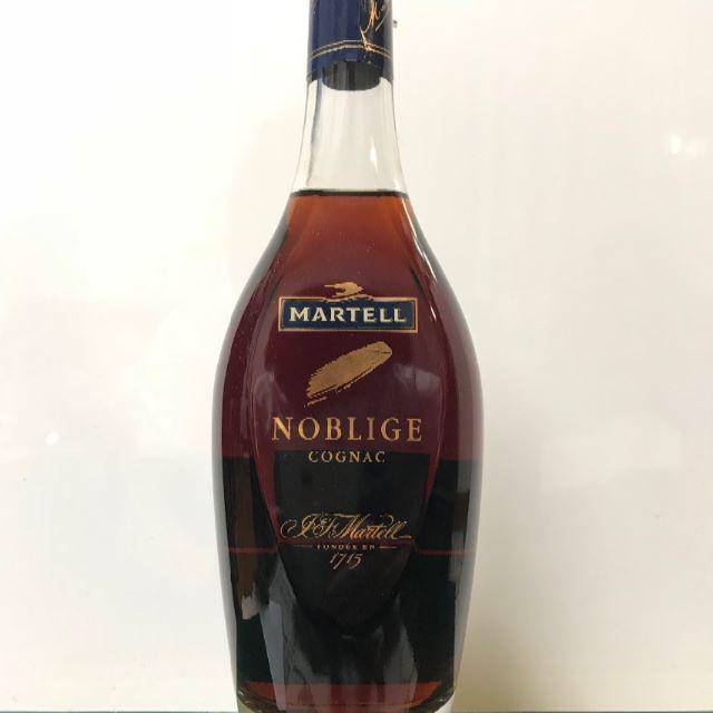 キリン(キリン)の《値下げします》MARTELL NOBLIGE　700ml 40度  食品/飲料/酒の酒(ブランデー)の商品写真