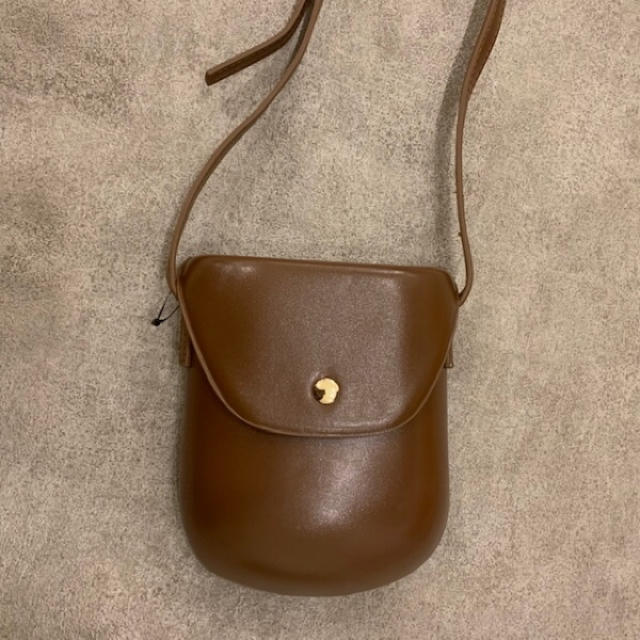 TODAYFUL(トゥデイフル)のアリエスミラージュ  レザーポーチ レディースのバッグ(ショルダーバッグ)の商品写真