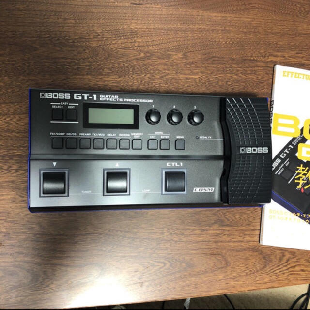 BOSS(ボス)のBOSS GT-1(美品) 楽器のギター(エフェクター)の商品写真