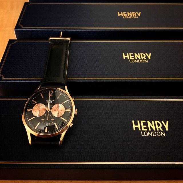 い出のひと時に、とびきりのおしゃれを！ 《新品未使用》HENRY LONDON（ヘンリーロンドン）HL41CS0042 腕時計(アナログ)