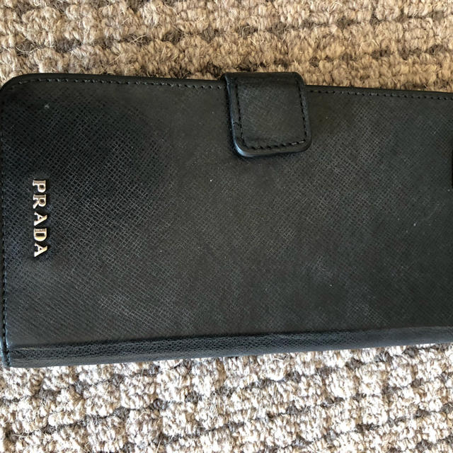 PRADA(プラダ)のお値下げ♪PRADA☆iPhoneケース☆6プラス スマホ/家電/カメラのスマホアクセサリー(iPhoneケース)の商品写真