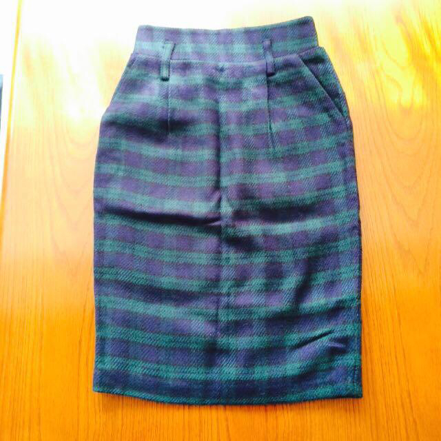 dholic(ディーホリック)のチェック柄ペンシルスカート レディースのスカート(ひざ丈スカート)の商品写真