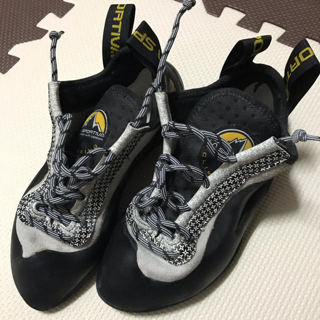 LA SPORTIVA(スポルティバ)の【値下げ】スポルティバ ミウラ ウーマン EU36 おまけ付き スポーツ/アウトドアのアウトドア(登山用品)の商品写真