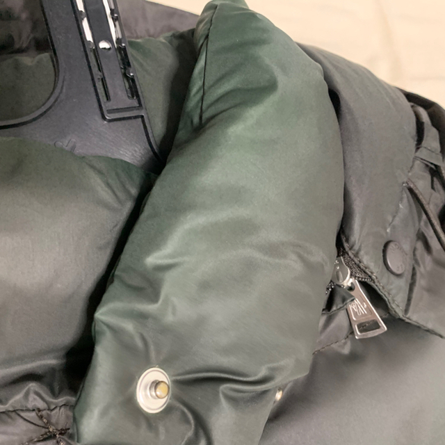 MONCLER 茶タグ ダウンジャケット モンクレール MONCLER 茶タグ ダウンジャケット モンクレール