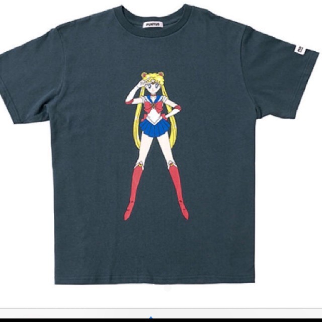 プニュズ 未着用セーラームーンTシャツ