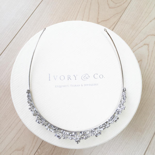 Vera Wang(ヴェラウォン)のIvory & Co ティアラ Clementine ハンドメイドのウェディング(ヘッドドレス/ドレス)の商品写真