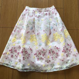 トッカ(TOCCA)の今季♡TOCCA×宝塚コラボ GARDEN FLOWERスカート(ひざ丈スカート)